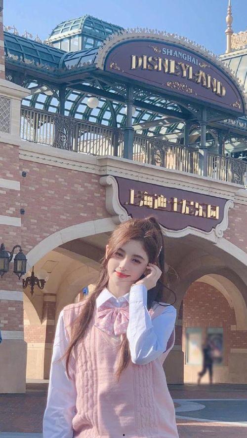 校服丝袜腿图,青春校园的时尚演绎